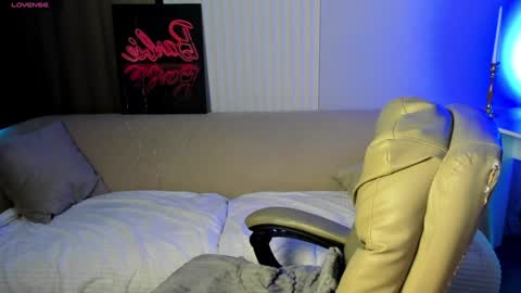 Eva online show from 01-25-25, 07:17