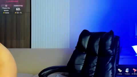 Eva online show from 11-29-25, 12:46