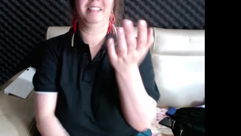 eva online show from 04-30-26, 01:45