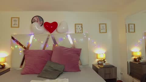 EVA DAEMON  online show from 02-18-25, 11:22