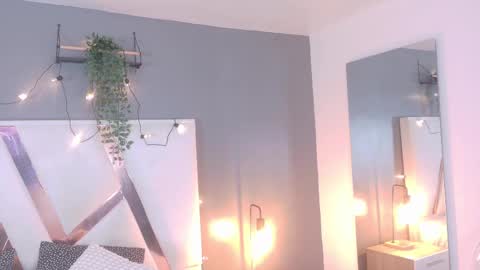 EVA DAEMON  online show from 10-07-25, 11:51