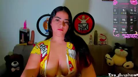 Snapshot of eva_dirtshow chatting on 11-24-25, 11:26 Eva online show from 11-24-25, 11:26