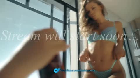 Eva online show from 01-18-26, 01:48