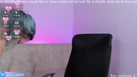 Snapshot of eva_hillss69 chatting on 11-23-25, 05:46 Eva online show from 11-23-25, 05:46