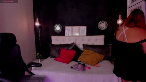 eva_hot_1 online show from 06-11-26, 01:20