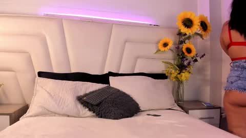 Eva Jamees online show from 09-24-25, 02:48