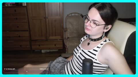 Snapshot of eva_katt chatting on 12-19-24, 11:07 Gamer Katt online show from 12-19-24, 11:07