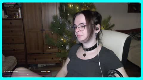 Snapshot of eva_katt chatting on 12-27-24, 10:55 Gamer Katt online show from 12-27-24, 10:55