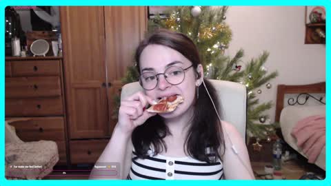 Snapshot of eva_katt chatting on 12-29-24, 11:07 Gamer Katt online show from 12-29-24, 11:07