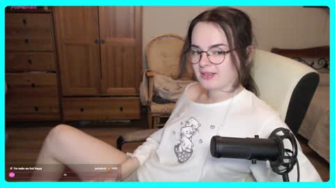 Snapshot of eva_katt chatting on 01-15-25, 10:49 Gamer Katt online show from 01-15-25, 10:49