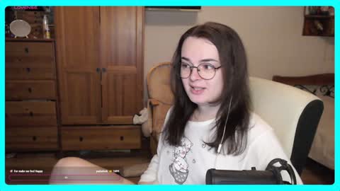Snapshot of eva_katt chatting on 01-16-25, 11:15 Gamer Katt online show from 01-16-25, 11:15