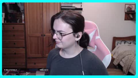 Snapshot of eva_katt chatting on 02-04-25, 02:32 Gamer Katt online show from 02-04-25, 02:32