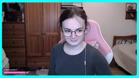 Snapshot of eva_katt chatting on 02-05-25, 09:36 Gamer Katt online show from 02-05-25, 09:36