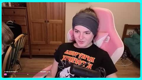 Snapshot of eva_katt chatting on 09-24-25, 09:18 Gamer Katt online show from 09-24-25, 09:18