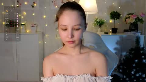 Snapshot of eva_lanis chatting on 12-14-25, 10:42 Eva online show from 12-14-25, 10:42