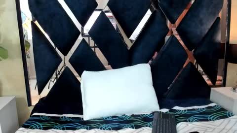    online show from 11-13-25, 02:54