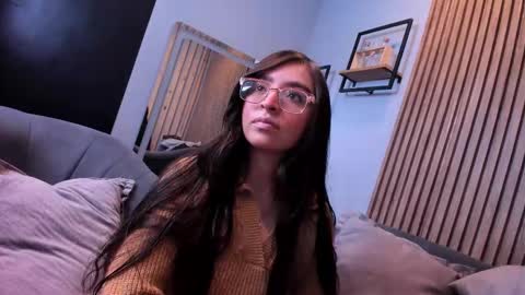 Angelinne online show from 09-19-25, 10:16