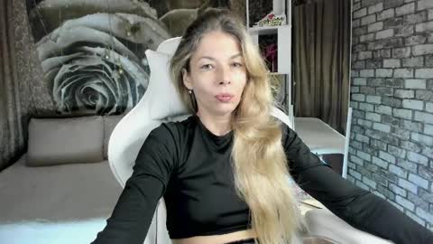 Eva online show from 04-04-26, 04:59