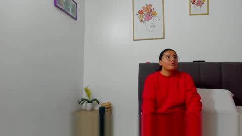 Snapshot of eva_mia_ chatting on 05-13-26, 11:40 Eva y Mia online show from 05-13-26, 11:40