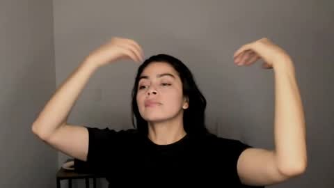 Snapshot of eva_monn chatting on 05-27-26, 01:24 eva_monn online show from 05-27-26, 01:24