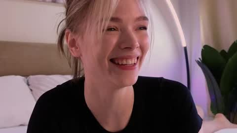 Eva online show from 02-12-25, 09:31