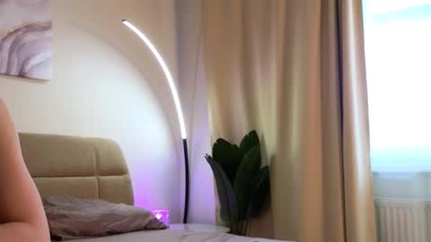 Eva online show from 02-22-25, 11:02