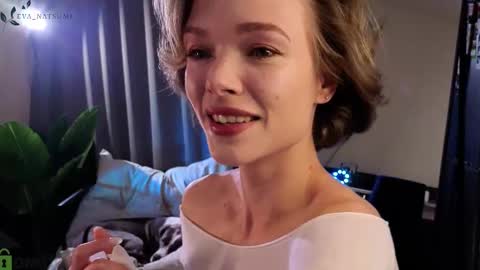 Eva online show from 09-17-25, 05:03