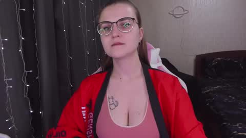 Eva online show from 03-11-25, 03:56