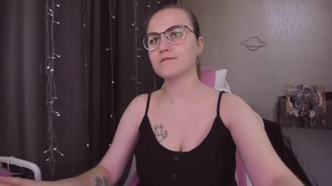 Eva online show from 11-16-25, 10:43