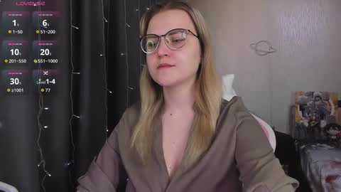 Snapshot of eva_orchid chatting on 03-21-26, 11:15 Eva online show from 03-21-26, 11:15