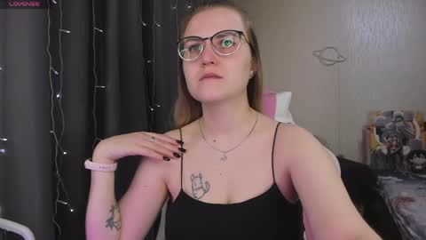 Snapshot of eva_orchid chatting on 04-26-26, 10:24 Eva online show from 04-26-26, 10:24