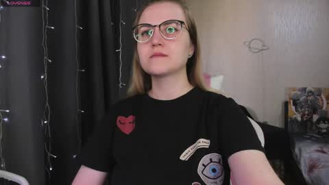 Snapshot of eva_orchid chatting on 05-10-26, 11:04 Eva online show from 05-10-26, 11:04
