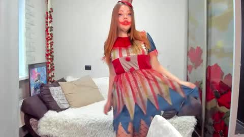 Snapshot of eva_redford chatting on 10-31-25, 01:28 Eva online show from 10-31-25, 01:28