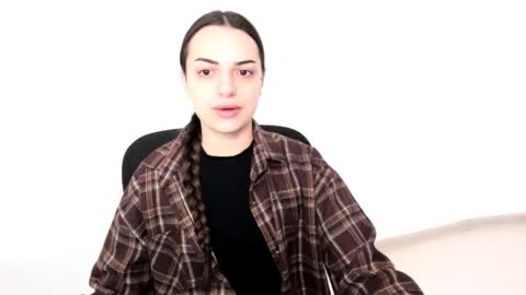 Eva online show from 02-05-25, 11:55