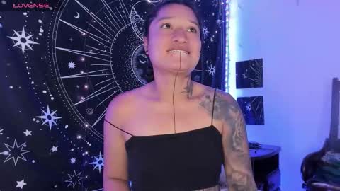 Eva  online show from 10-11-25, 07:40