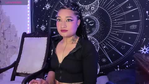 Eva  online show from 11-11-25, 08:14