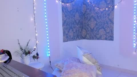 Eva  online show from 03-26-26, 09:26