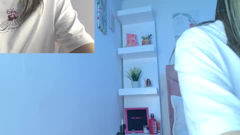 Snapshot of eva_sin18 chatting on 09-10-25, 01:27 Eva Sin online show from 09-10-25, 01:27