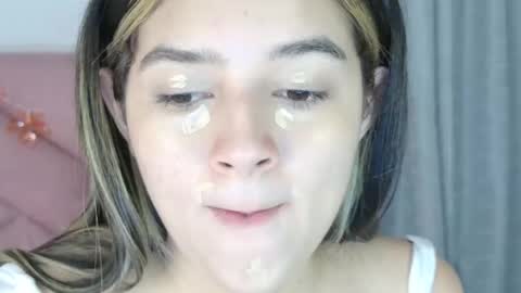 Snapshot of eva_sin18 chatting on 10-01-25, 11:11 Eva Sin online show from 10-01-25, 11:11