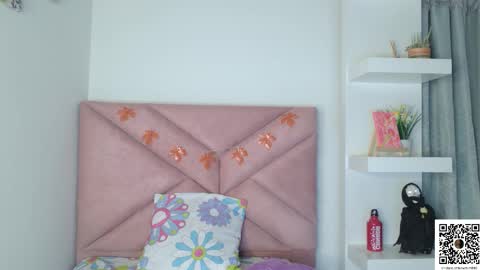 Snapshot of eva_sin18 chatting on 11-15-25, 11:10 Eva Sin online show from 11-15-25, 11:10