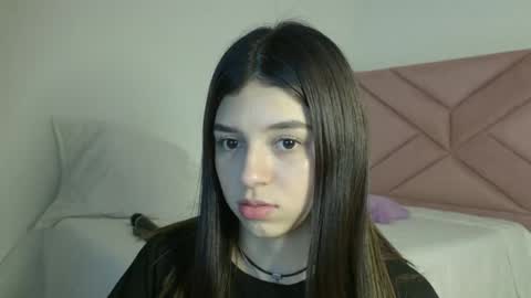 Eva Sin online show from 05-15-26, 11:45