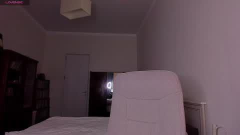 Fansly -  - use this referral link to support me  online show from 03-17-26, 04:43