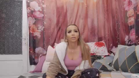 Eva online show from 01-13-26, 03:17