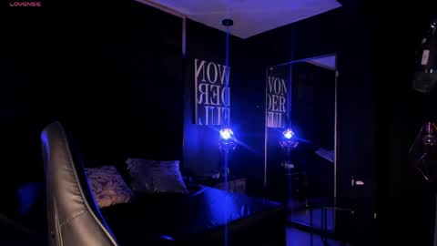 MISS EVY online show from 04-21-26, 04:19