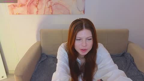 Hi Im Eva new here online show from 01-13-25, 01:39