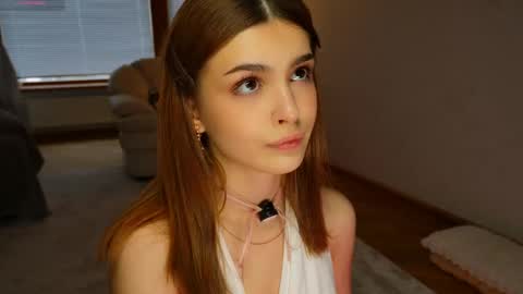 Hello my name is Eva its my first day here online show from 05-01-26, 08:52