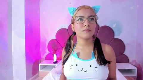 evaa_honey online show from 05-01-26, 10:42