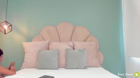 Eva online show from 09-15-25, 05:57