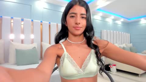 Eva online show from 10-17-25, 09:17