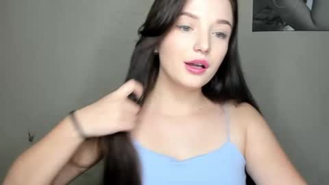 Snapshot of evaamillerr chatting on 12-18-24, 10:02 Eva online show from 12-18-24, 10:02